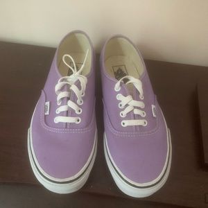Vans Authentic in purple